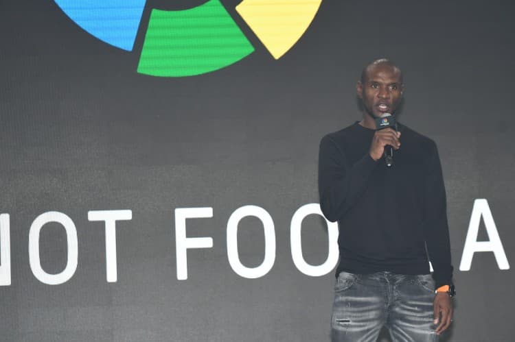 Abidal'den Ölüm Haberlerine Yanıt: İyiyim, Hayattayım ve Sağlıklıyım