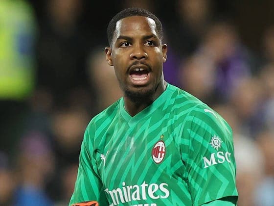 Mike Maignan, Manchester United İlgisi Nedeniyle Milan'dan Ayrılabilir