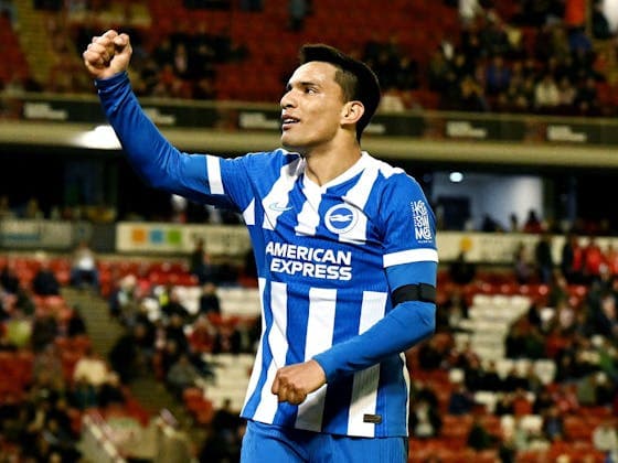 Diego Gomez'den Dört Gol, Brighton EFL Kupası'nda Barnsley'i Farklı Yendi