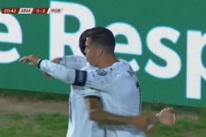 Portekiz Ermenistan'ı 5-0 Yendi Ronaldo'dan İki Gol Felix'ten de Duble