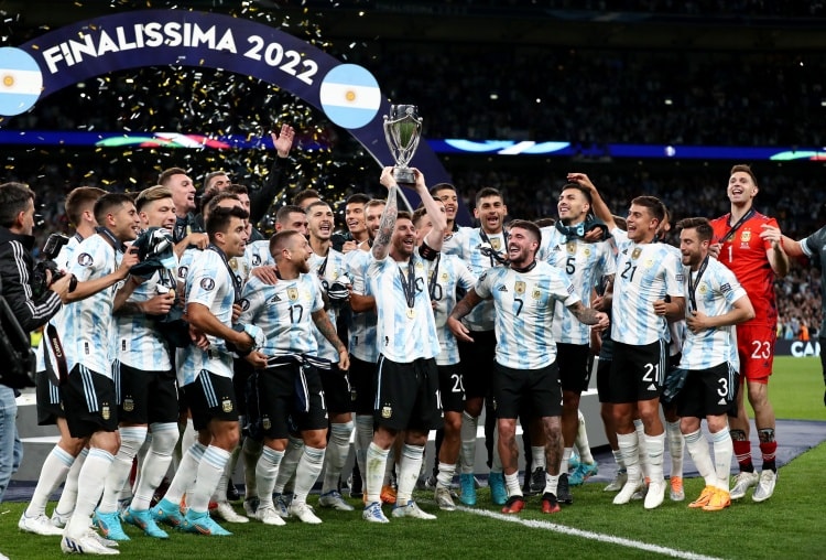 Avrupa-Amerika Kupası'na Ev Sahipliği Yapabilecek Ülkeler: İngiltere, ABD, Suudi Arabistan, Katar ve Uruguay Gündemde