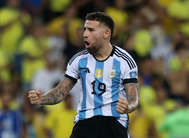 Otamendi, Dünya Kupası'ndan Sonra Milli Takımı Bırakacağını Açıkladı, Benfica ile Bir Yıl Daha Sözleşmesi Var