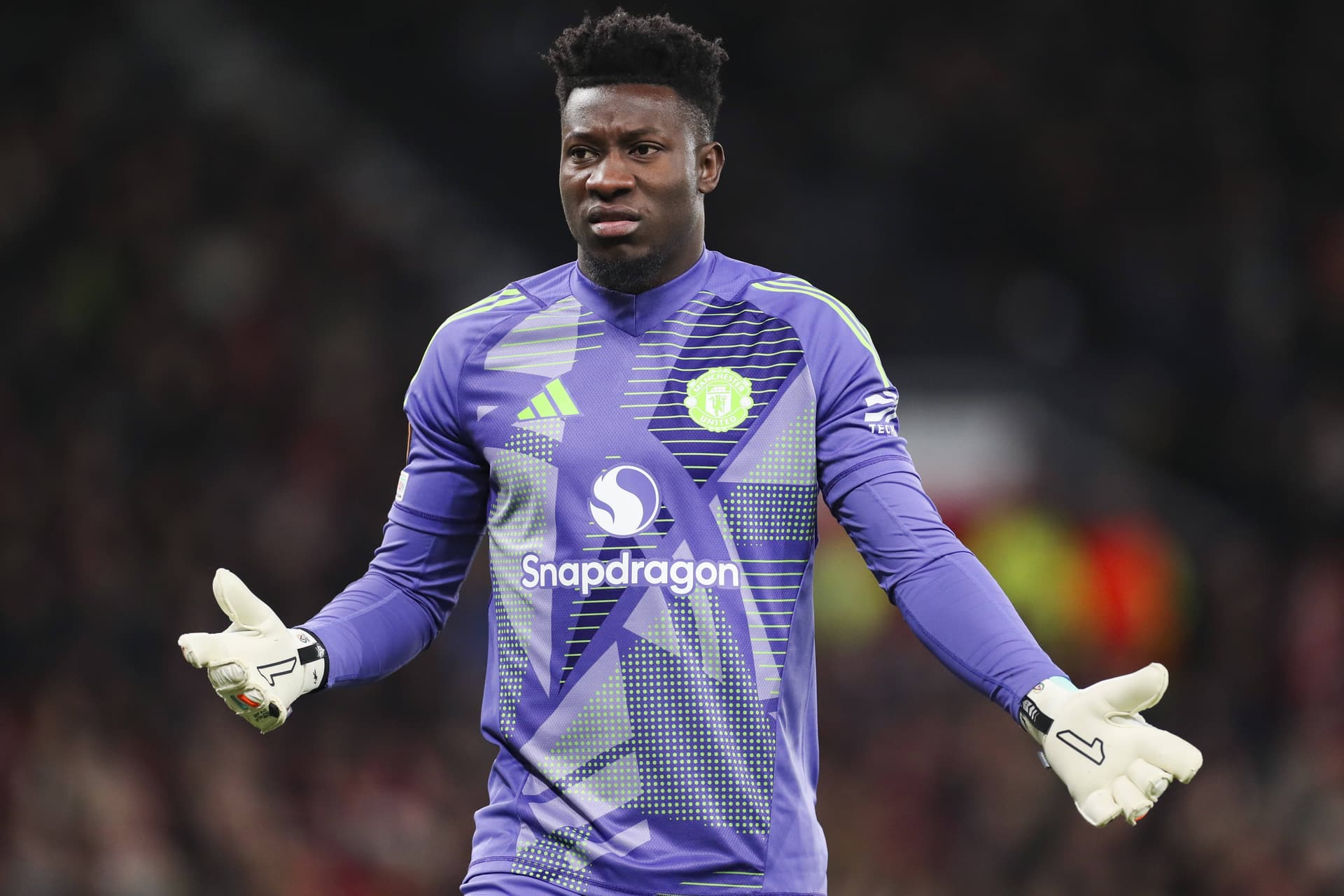 Manchester United, Altay Bayındır transferiyle Onana'yı ayrılığa zorladı