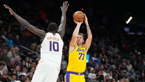 Doncic'ten Sezonun İlk Maçında 25 Sayı, Butler'dan 35 Sayı, Suns Lakers'ı Mağlup Etti
