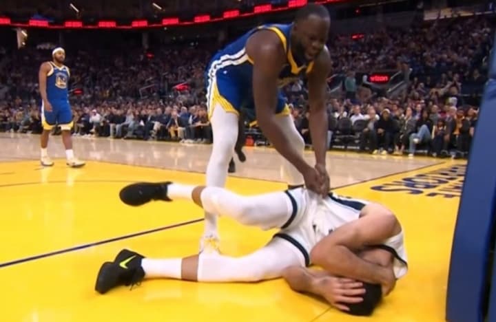 Draymond Green'den Rakibine Ağır Sözler: Ağlama, Kes Sesini!