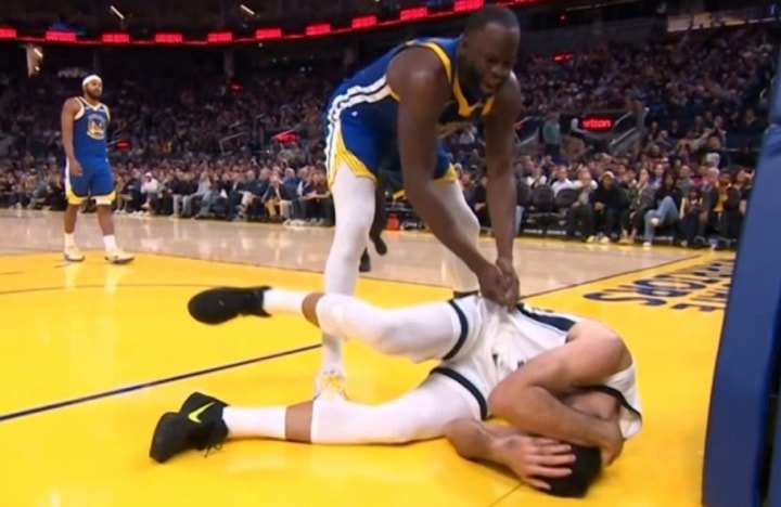 Draymond Green'den Rakibine Ağır Sözler: Ağlama, Kes Sesini!