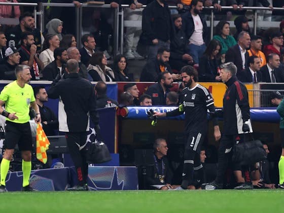 Liverpool'da Chelsea Maçı Öncesi İki Önemli Sakatlık Şoku