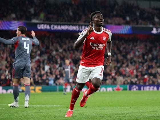 Arsenal, Şampiyonlar Ligi'nde Olympiakos'u Saka'yla Geçti