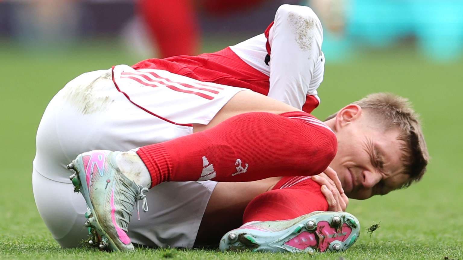 Arsenal, Odegaard'ın Özel Jetini İptal Etti: Sakatlık Endişesi Yükseldi