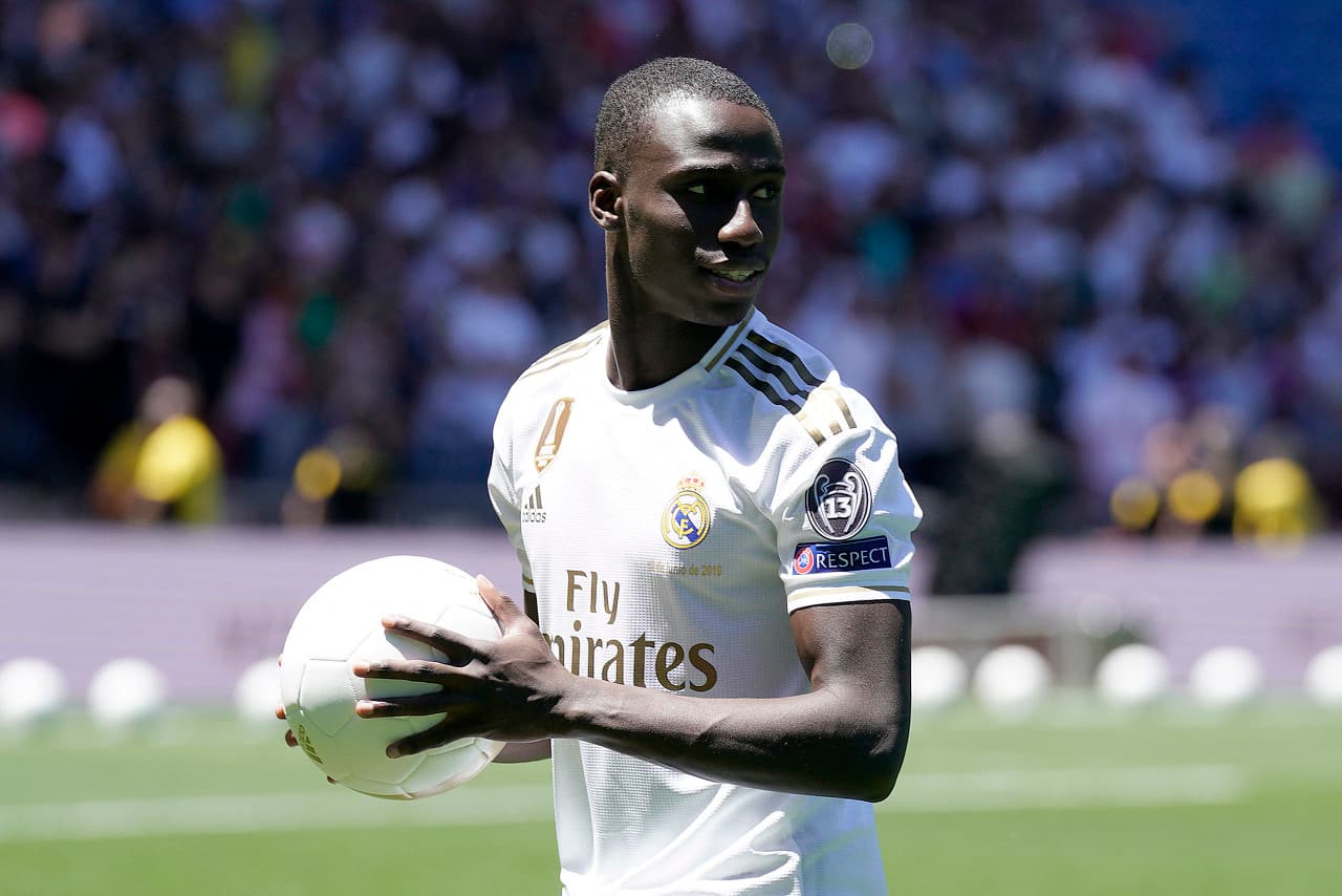 The TA: Ferland Mendy Bu Hafta Real Madrid Antrenmanlarına Kısmi Olarak Katılacak Ancak Dönüşü Hala Birkaç Hafta Uzakta