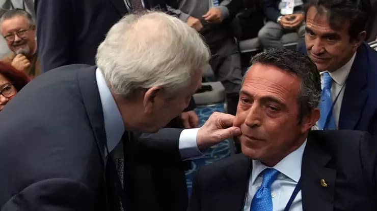 Fenerbahçe'de Aziz Yıldırım Ali Koç Diyaloğu!