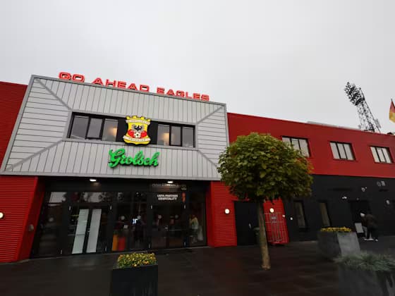 Aston Villa Go Ahead Eagles'ı Ağırlıyor, Rangers Brann Karşısında Ter Döküyor