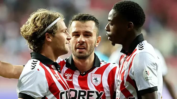Süper Lig'de Holse Show, Avrupa'da Musaba Golü! Samsunspor Coşuyor