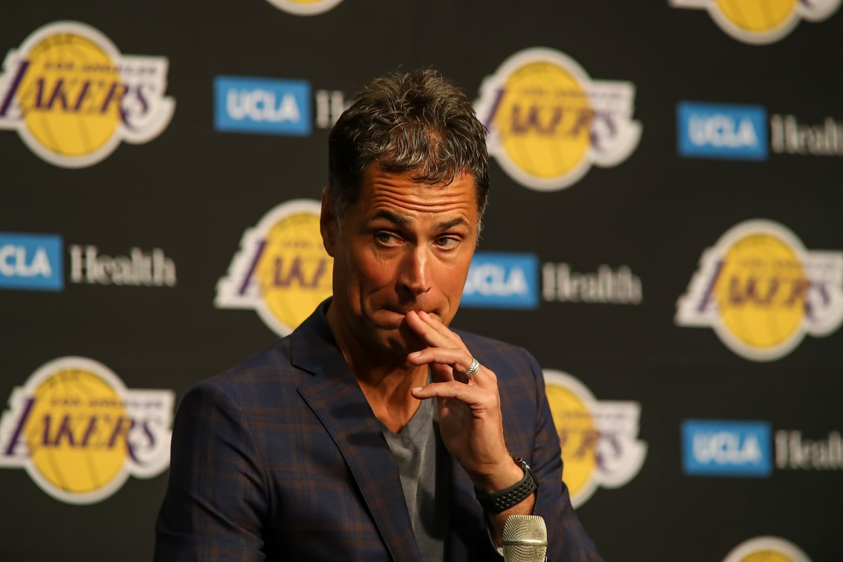 Eski Yönetici Bomba İddia: Lakers, Pelinka'yı Göndermezse Doncic'li Dönemde Şampiyonluk Hayal!