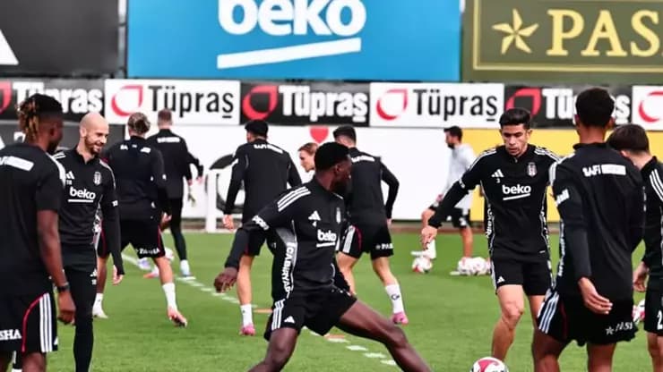 Beşiktaş Antalyaspor'a Eksik Kadroyla Gidiyor