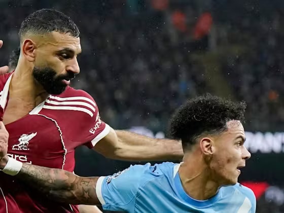 Guardiola'dan Liverpool Çözümü: Yanlışlıkla Dünyanın En İyi Sağ Bekini Transfer Etti