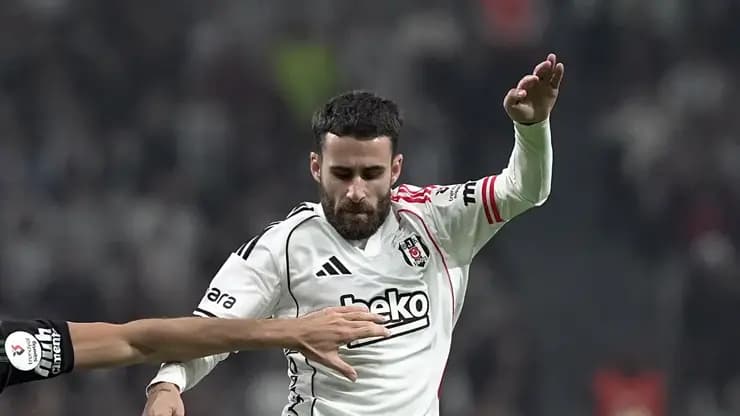 Rafa Silva'da şok karar! Fenerbahçe yol ayrımında mı?