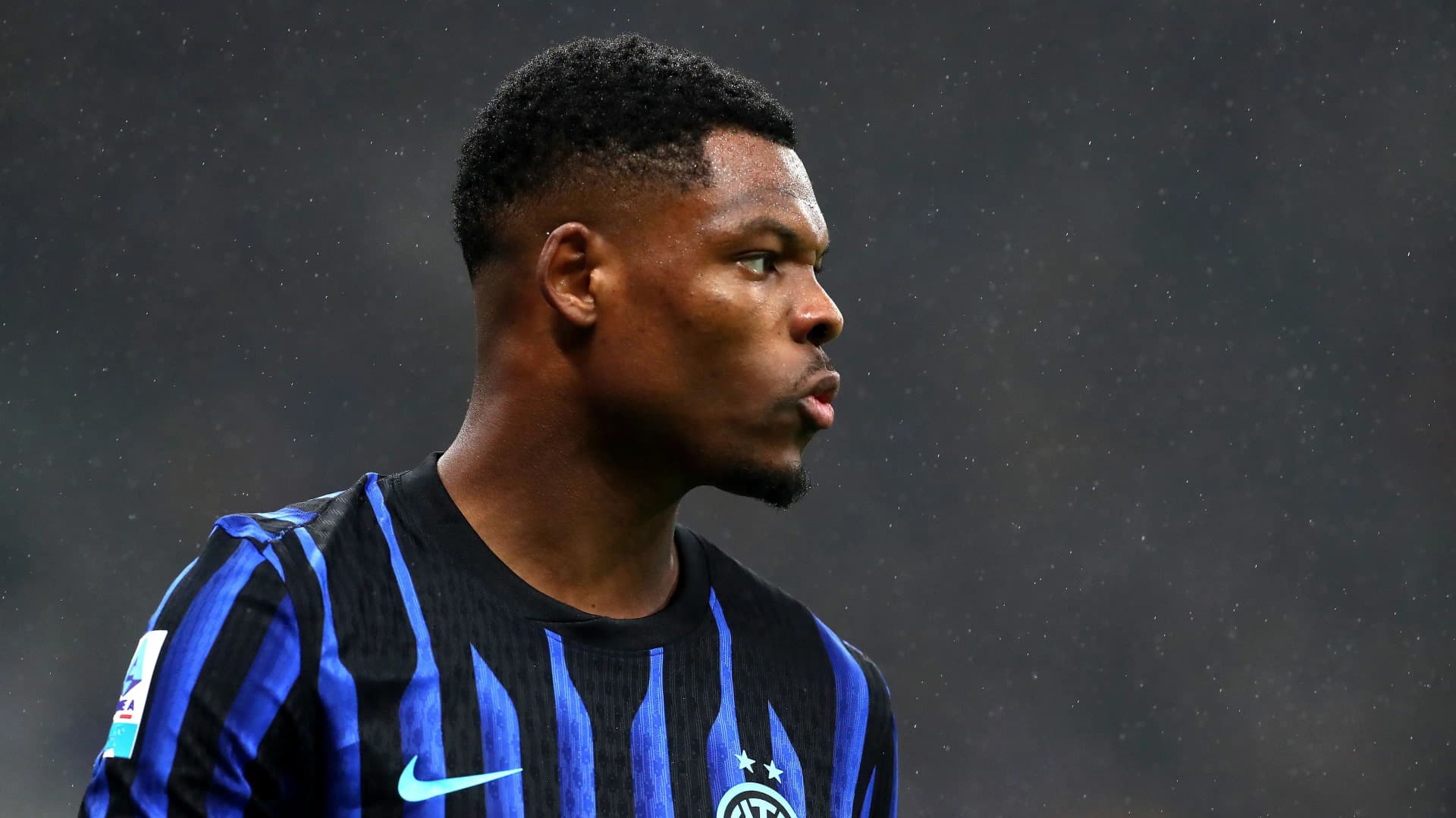 Inter'e Dumfries Şoku: Sakatlık Beklenenden Ciddi!