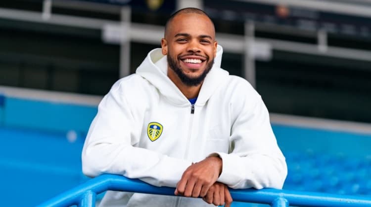 Leeds United'lı Nmecha: Chelsea'ye Zor Anlar Yaşatabiliriz, Kardeşimle Dünya Kupası Hayalim Var