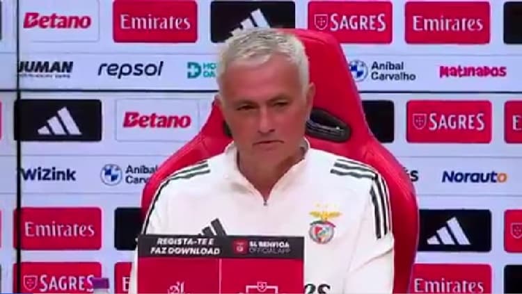 Mourinho'dan Ferrari Benzetmesine Cevap: Benfica'nın BMW'siyle Yetiniyorum