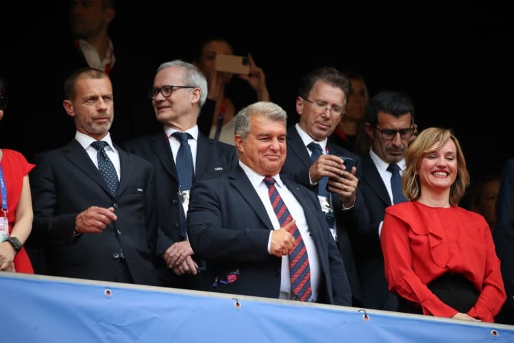 Laporta: Messi tarihin en iyisi, görkemli bir jübile planlıyoruz