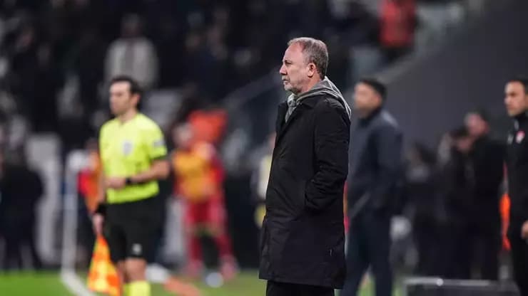 Sergen Yalçın'dan Sert Eleştiri Kaç Pozisyon Yeter?