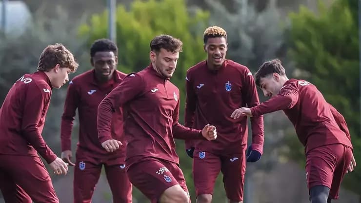 Trabzonspor Galatasaray Derbisi Kadrosu Açıklandı