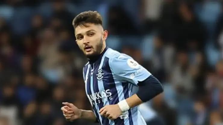 Adana Demirspor'da Kaptan Şoku Salih Kavrazlı Gitti