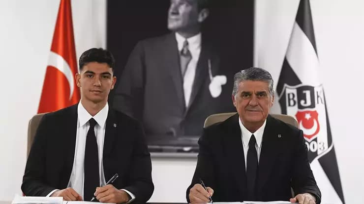 Yasin Özcan Beşiktaş'ta Kartal Pençesi Genç Yeteneğe