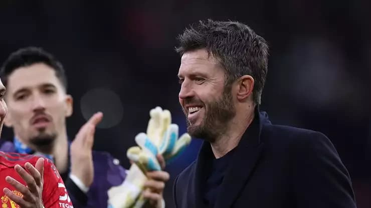 Carrick Manchester United'ı Uçurdu!