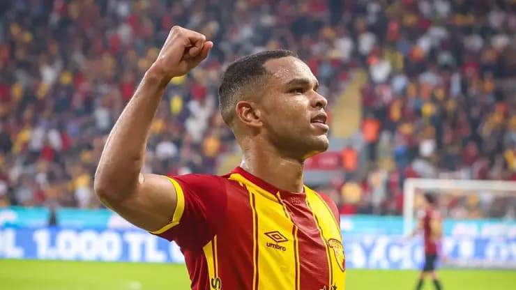Göztepe'ye Juan Şoku! Transfer İptal Mi?