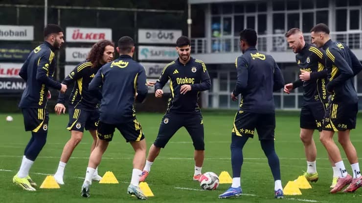 Fenerbahçe Trabzonspor Derbisine Kenetlendi
