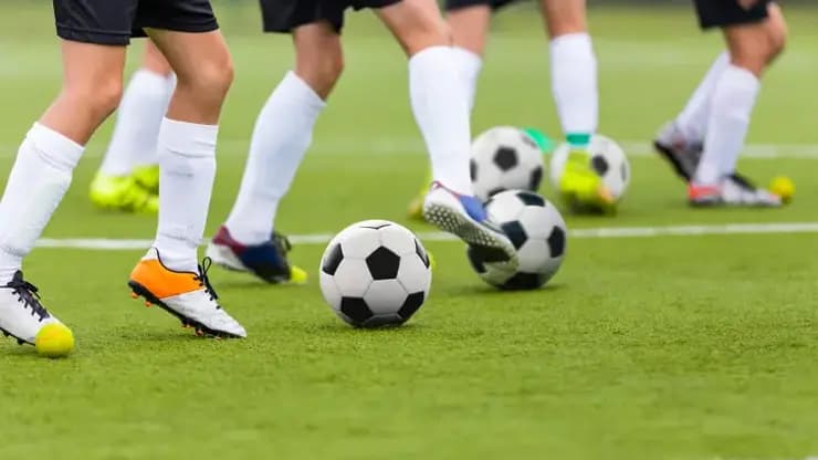 Profesyonel Futbolcu Olmanın Sırları: Yetenek, Çalışma, Şartlar