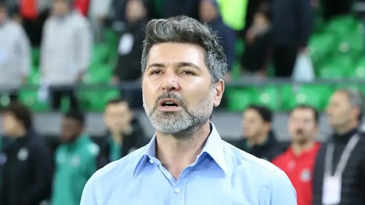 Sakaryaspor'da Şok Ayrılık Hakan Kutlu Gitti