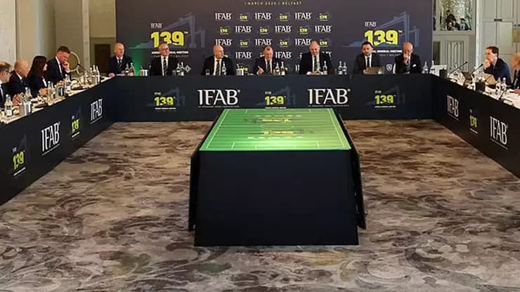 IFAB'dan futbol dünyasına devrim gibi kurallar