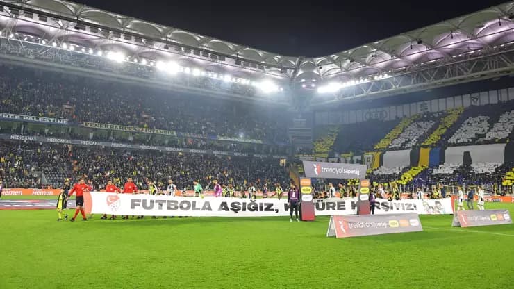 Fenerbahçe'den Sert Tepki: 5 Taraftara Dava!