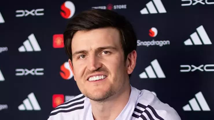 Manchester United Maguire ile Sözleşme Yeniledi