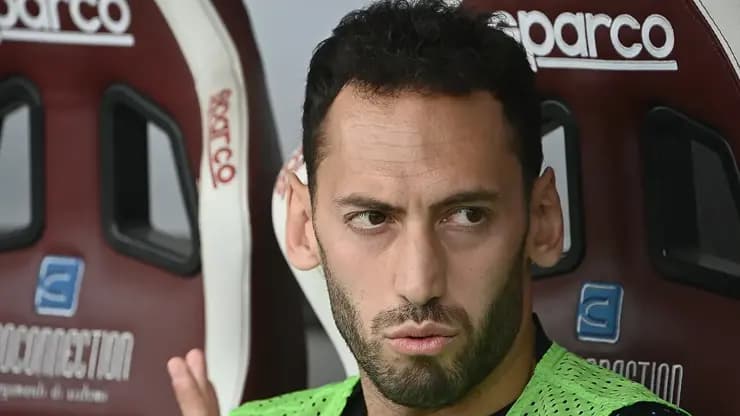 Inter'de Hakan Çalhanoğlu şoku! Dünya Kupası'na yetişebilecek mi?