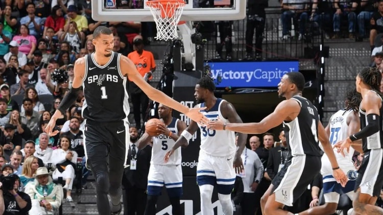 Wembanyama, Vassell, Keldon ve Harper: Kader Maçı!