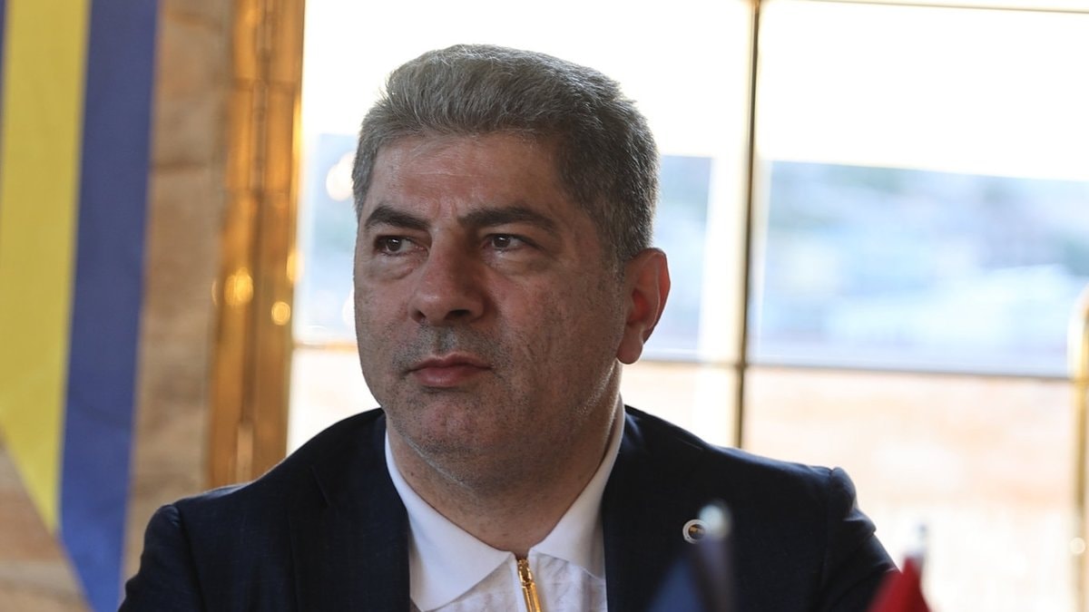 Fenerbahçe Başkan Adayı Safi'den Transfer Hamlesi: Milli ve Dünya Yıldızı İddiaları