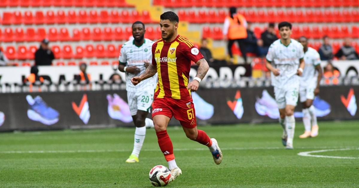 Kayserispor Sezonu Galibiyetle Kapattı, Konyaspor Orta Sırada Tamamladı