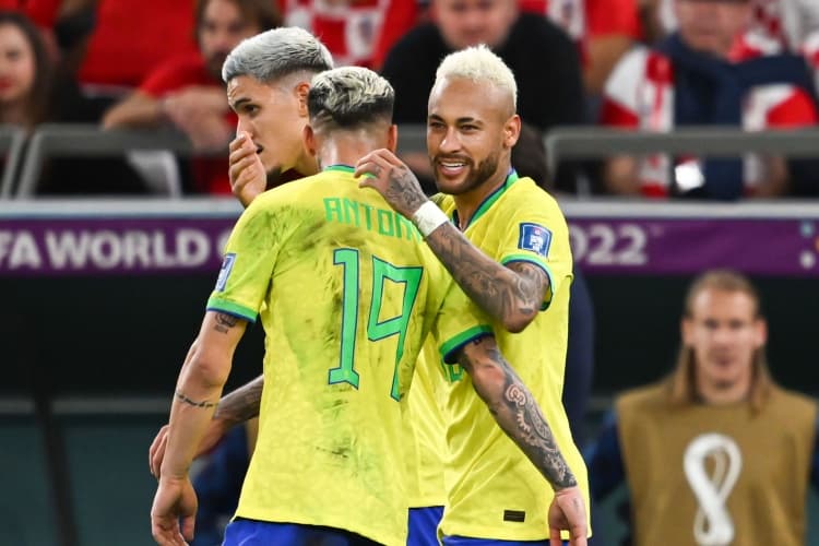 Casemiro'dan Neymar'a Destek: Formdaysa Dünya Kupası'ndaki Yeri Garanti, Yedekliği Bile Sorun Olmaz