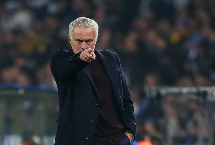 AS İDDİASI: MOURINHO'DAN REAL MADRID'E 2 BOMBA ŞART! TRANSFERDE TAM YETKİ, YÖNETİMDE NET HİYERARŞİ