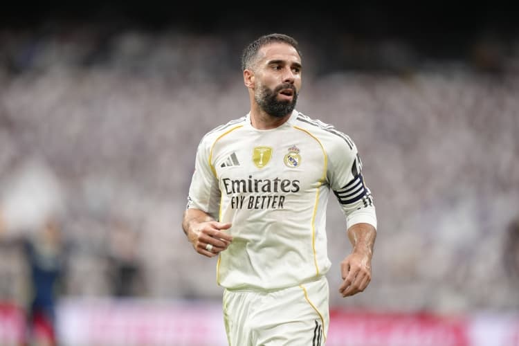 Real Madrid Carvajal'ı Bırakmak İstemiyordu: Yeni Hoca Ayrılık Kararını Hızlandırdı!