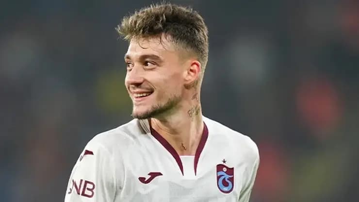Trabzonspor bombayı patlattı: Ernest Muçi resmen Bordo-Mavili!