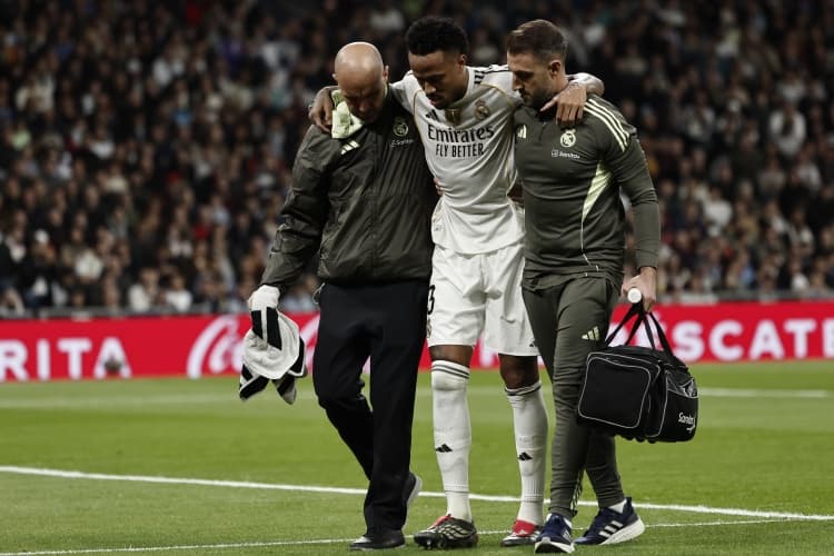 Marca'dan Bomba İddia: Militão, Dünya Kupası'nı Kaybettiren Erken Dönüş İçin Alonso'yu Sorumlu Tuttu.