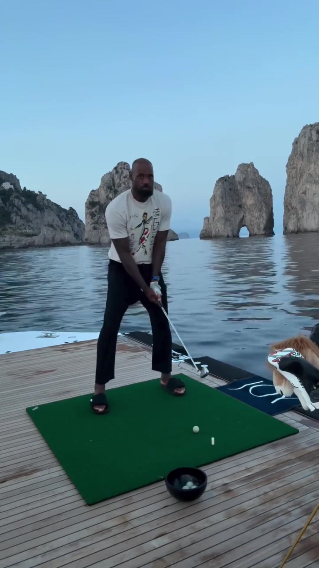 LeBron James'ten skandal golf vuruşu: Topu denize gönderdi, hapis ve para cezası gündemde!