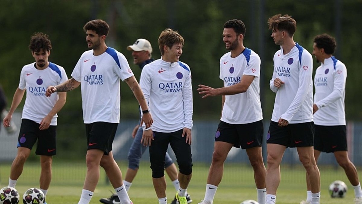 Fenerbahçe'nin Savunma Hamlesi: Galatasaray'ın Gözdesi de Gündemde