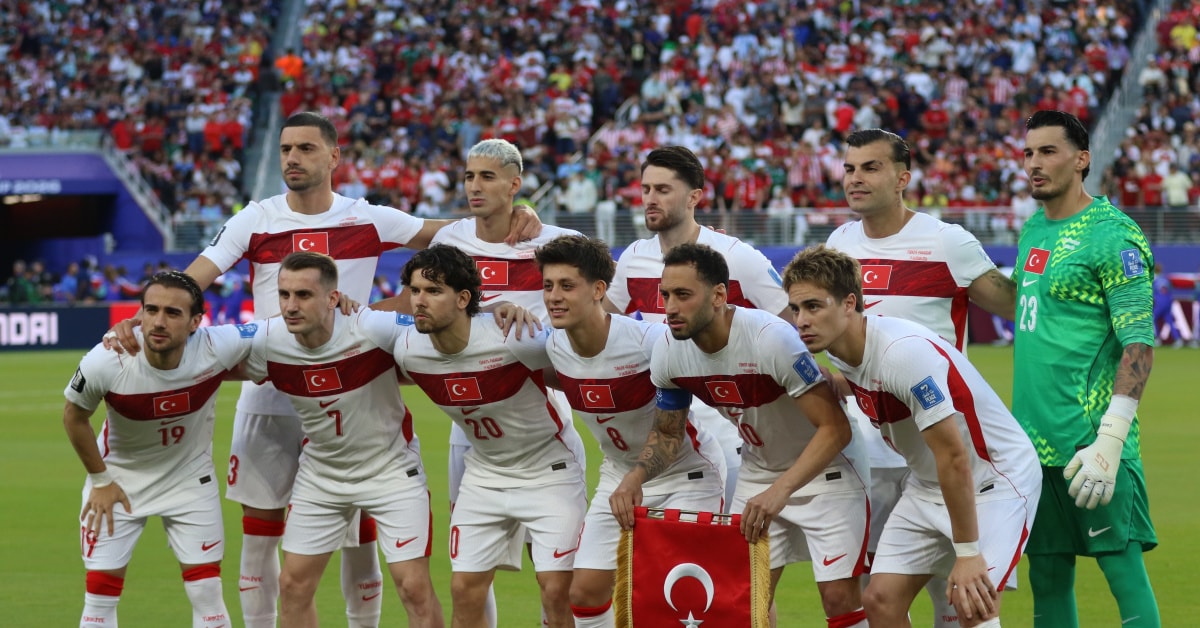 A Milli Takım FIFA Sıralamasında Geriledi; İran ABD'de Protestolarla Karşılandı