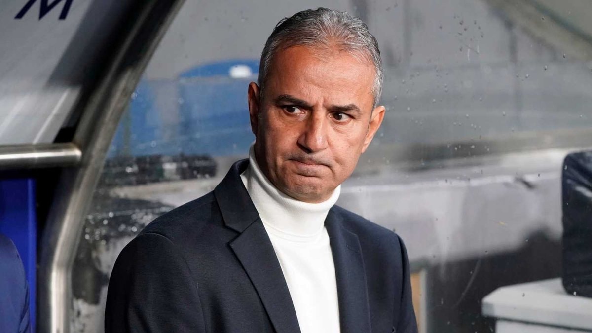 Fenerbahçe'de Kaleci Raporu Hazırlanıyor: İsmail Kartal'dan Kritik Karar